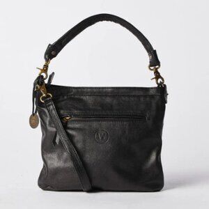 Wanderers Travel Co. Athens Grande Crossbody in black